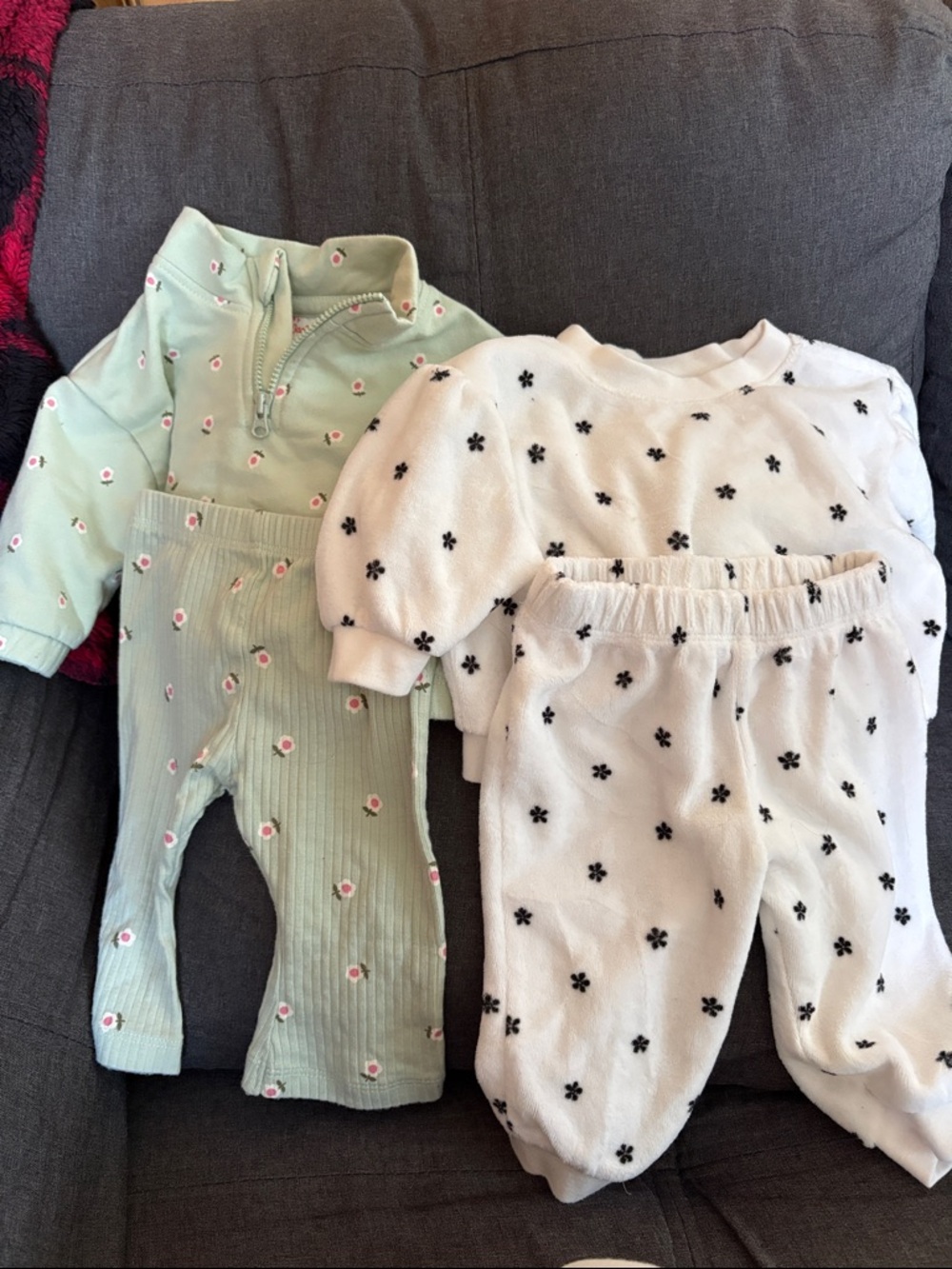 Cat & Jack Mint and White Floral Matching Bodysuit Set